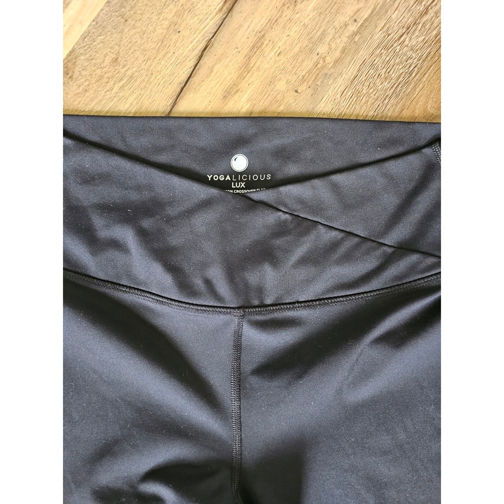 Yogalicious Lux Madison Crossover Flare Leggings Black High Waist XL Yoga Pants - Picture 2 of 3